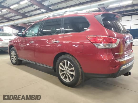 ✅ 2014 Nissan Pathfinder SV • VIN: 5N1AR2MM1EC716698 • Lot: 90437255. Listed on Copart with 121,889 mi. Free auction sales archive from the USA and detailed vehicle history report at DreamBid. Image 2.