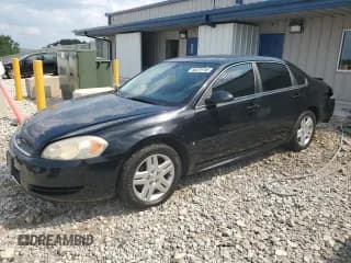 ✅ 2014 Chevrolet Impala LT • VIN: 2G1WB5E32E1129642 • Lot: 68379795. Wystawiony na Copart z przebiegiem 184 744 mil. Bezpłatny archiwum sprzedaży aukcyjnych z USA i szczegółowy raport historii pojazdu na DreamBid. Zdjęcie 1.