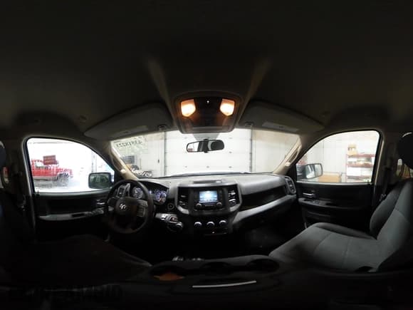 ✅ 2019 Ram 2500 Tradesman • VIN: 3C6UR5HJ1KG651631 • Lot: 43518223. Wystawiony na IAAI z przebiegiem 47 269 mil. Bezpłatny archiwum sprzedaży aukcyjnych z USA i szczegółowy raport historii pojazdu na DreamBid. Zdjęcie 19.