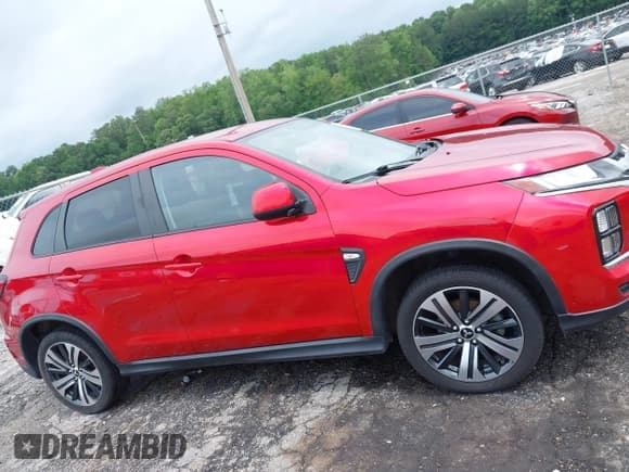 ✅ 2020 Mitsubishi Outlander ES • VIN: JA4AP3AU7LU014570 • Lot: 42351463. Wystawiony na IAAI z przebiegiem 85 579 mil. Bezpłatny archiwum sprzedaży aukcyjnych z USA i szczegółowy raport historii pojazdu na DreamBid. Zdjęcie 13.