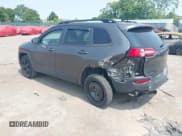 ✅ 2016 Jeep Cherokee Latitude • VIN: 1C4PJMCBXGW122274 • Lot: 42407175. Listed on IAAI with 152,229 mi. Free auction sales archive from the USA and detailed vehicle history report at DreamBid. Image 3.