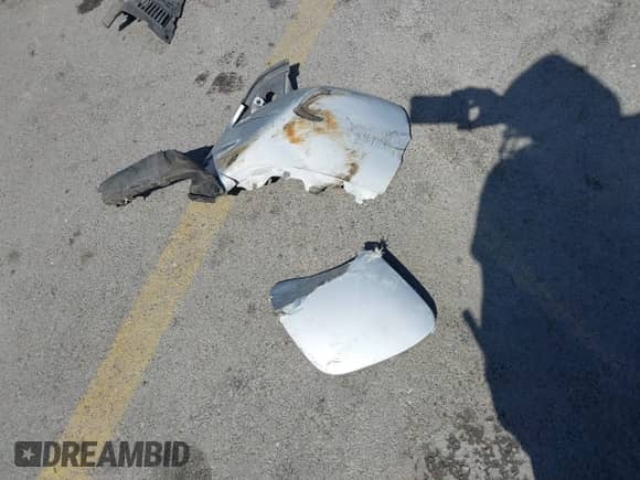 1997 Chevrolet Corvette with VIN 1G1YY22G0V5104220, listed as a IAAI auction lot 42012275 with 123,327 mi miles and . Bid and sale history available at DreamBid. Image 12.