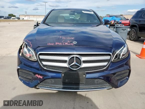 ✅ 2018 Mercedes-Benz E 300 • VIN: WDDZF4KBXJA355030 • Lot: 83935605. Wystawiony na Copart z przebiegiem 60 878 mil. Bezpłatny archiwum sprzedaży aukcyjnych z USA i szczegółowy raport historii pojazdu na DreamBid. Zdjęcie 5.