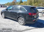 ✅ 2019 Kia Sorento L • VIN: 5XYPG4A32KG583033 • Lot: 43448604. Wystawiony na IAAI z przebiegiem 109 175 mil. Bezpłatny archiwum sprzedaży aukcyjnych z USA i szczegółowy raport historii pojazdu na DreamBid. Zdjęcie 3.