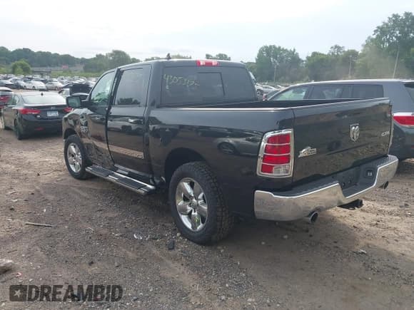 ✅ 2018 Ram 1500 Big Horn • VIN: 1C6RR7LT8JS158725 • Lot: 43053175. Wystawiony na IAAI z przebiegiem 77 773 mil. Bezpłatny archiwum sprzedaży aukcyjnych z USA i szczegółowy raport historii pojazdu na DreamBid. Zdjęcie 3.