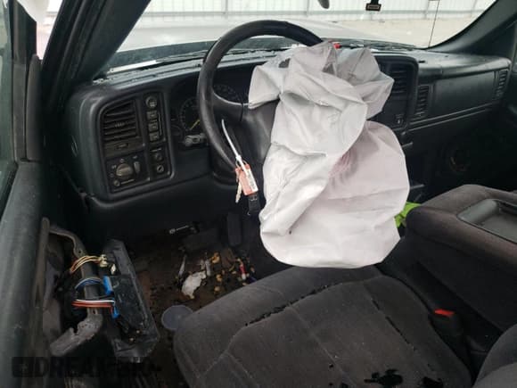 ✅ 1999 Chevrolet Silverado 1500 • VIN: 1GCEK14T7XE161453 • Лот: 81140904. Опубликован ранее на Copart с пробегом Не указан. Бесплатный доступ к архиву аукционных продаж из США и подробный отчёт об истории автомобиля на DreamBid. Изображение 8.