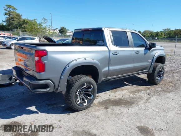 ✅ 2021 Chevrolet Silverado 1500 RST • VIN: 3GCUYEEDXMG116066 • Лот: 43460353. Опубликован ранее на IAAI с пробегом 20 971 миль. Бесплатный доступ к архиву аукционных продаж из США и подробный отчёт об истории автомобиля на DreamBid. Изображение 4.