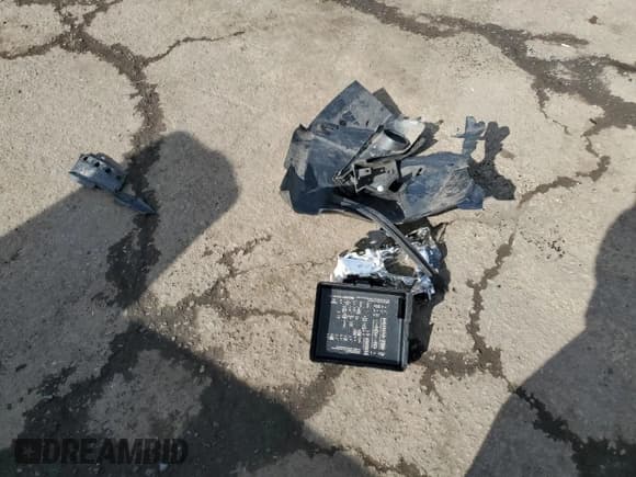 ✅ 2020 Genesis G80 Sport • VIN: KMTFN4JB8LU329692 • Lot: 45175985. Listed on Copart with 32,410 mi. Free auction sales archive from the USA and detailed vehicle history report at DreamBid. Image 12.