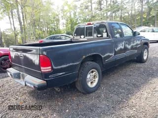 ✅ 2000 Dodge Dakota • VIN: 1B7GL22X2YS517053 • Lot: 43386767. Wystawiony na IAAI z przebiegiem 276 202 mil. Bezpłatny archiwum sprzedaży aukcyjnych z USA i szczegółowy raport historii pojazdu na DreamBid. Zdjęcie 4.