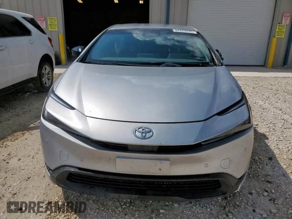 2023 Toyota Prius LE with VIN JTDACAAU5P3009840, listed as a Copart auction lot 84429575 with 77,247 mi miles and Clean title. Bid and sale history available at DreamBid. Image 5.
