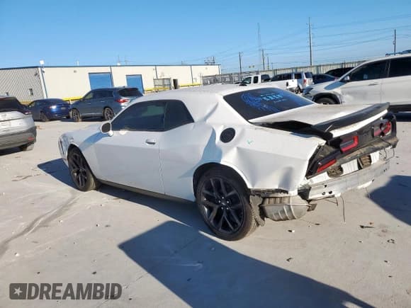 ✅ 2023 Dodge Challenger SXT • VIN: 2C3CDZAG4PH527079 • Lot: 81729005. Wystawiony na Copart z przebiegiem 30 690 mil. Bezpłatny archiwum sprzedaży aukcyjnych z USA i szczegółowy raport historii pojazdu na DreamBid. Zdjęcie 2.