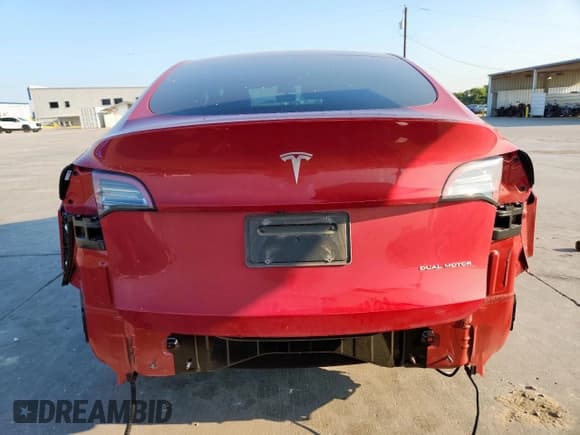 ✅ 2023 Tesla Model Y Long Range • VIN: 7SAYGDEE7PA131075 • Lot: 80561235. Wystawiony na Copart z przebiegiem 35 211 mil. Bezpłatny archiwum sprzedaży aukcyjnych z USA i szczegółowy raport historii pojazdu na DreamBid. Zdjęcie 6.