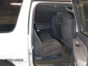 ✅ 2002 Chevrolet Suburban LT • VIN: 3GNFK16Z32G332066 • Лот: 41694175. Опубликован ранее на IAAI с пробегом 326 044 миль. Бесплатный доступ к архиву аукционных продаж из США и подробный отчёт об истории автомобиля на DreamBid. Изображение 8.