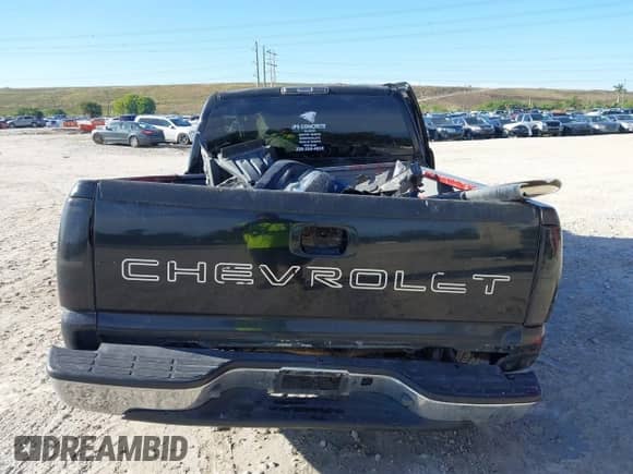 2006 Chevrolet Silverado 1500 LT2 с VIN 1GCEC19Z36Z293370, выставлен на аукционе IAAI как лот 41441006 с пробегом Не указан миль и . История ставок и продаж доступна на DreamBid. Изображение 17.