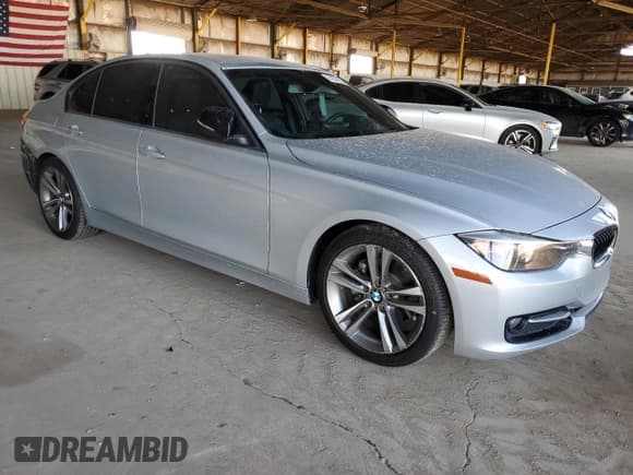 ✅ 2014 BMW 3 Series 328d • VIN: WBA3D3C59EK153432 • Лот: 67257685. Опубликован ранее на Copart с пробегом 95 775 миль. Бесплатный доступ к архиву аукционных продаж из США и подробный отчёт об истории автомобиля на DreamBid. Изображение 4.