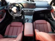 ✅ 2024 BMW 3 Series M340i xDrive • VIN: 3MW49FF08R8E53879 • Lot: 46680575. Wystawiony na Copart z przebiegiem 17 000 mil. Bezpłatny archiwum sprzedaży aukcyjnych z USA i szczegółowy raport historii pojazdu na DreamBid. Zdjęcie 8.