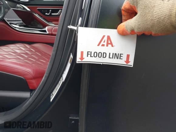 ✅ 2022 Mercedes-Benz S 580 • VIN: W1K6G7GB0NA144855 • Lot: 43654945. Wystawiony na IAAI z przebiegiem 50 188 mil. Bezpłatny archiwum sprzedaży aukcyjnych z USA i szczegółowy raport historii pojazdu na DreamBid. Zdjęcie 6.