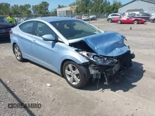 2013 Hyundai Elantra GLS z VIN KMHDH4AE7DU491513, wystawiony jako IAAI lot #43152400 z przebiegiem 96 484 mil mil oraz . Historia ofert i sprzedaży dostępna na DreamBid. Obrazek 1.