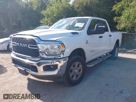 ✅ 2024 Ram 2500 Big Horn • VIN: 3C6UR5DLXRG153705 • Lot: 43287273. Listed on IAAI with 65,945 mi. Free auction sales archive from the USA and detailed vehicle history report at DreamBid. Image 17.