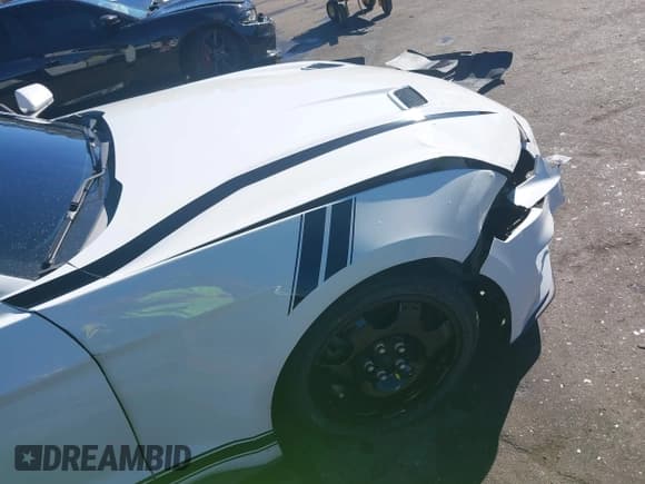 ✅ 2018 Ford Mustang EcoBoost • VIN: 1FA6P8THXJ5144641 • Lot: 43678072. Wystawiony na IAAI z przebiegiem 64 709 mil. Bezpłatny archiwum sprzedaży aukcyjnych z USA i szczegółowy raport historii pojazdu na DreamBid. Zdjęcie 6.