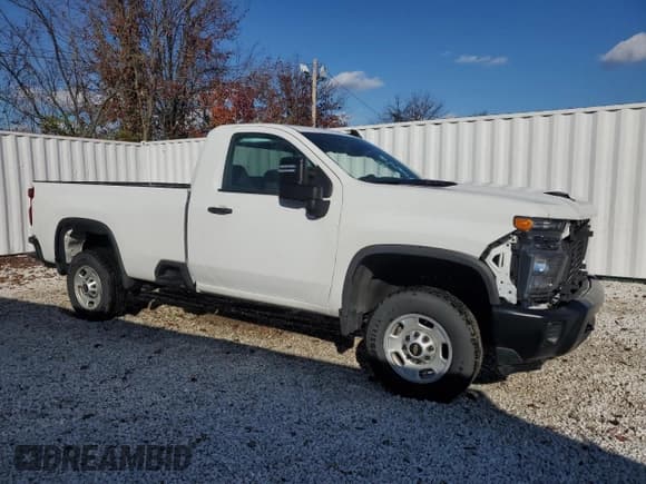 ✅ 2024 Chevrolet Silverado 2500HD Work Truck • VIN: 1GC0WLE78RF202780 • Лот: 82303954. Опубликован ранее на Copart с пробегом 6 580 миль. Бесплатный доступ к архиву аукционных продаж из США и подробный отчёт об истории автомобиля на DreamBid. Изображение 4.