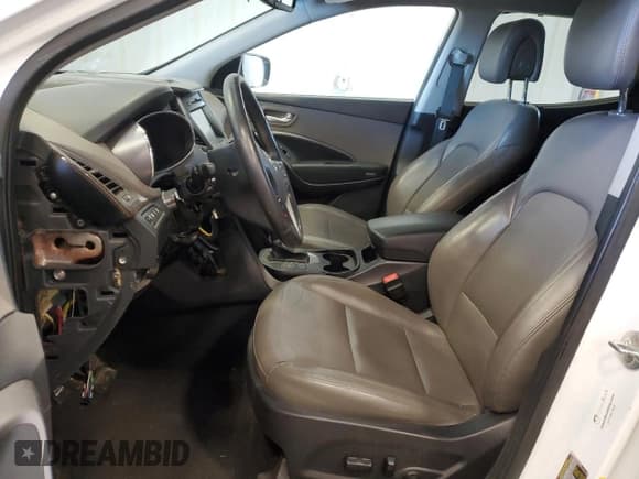 ✅ 2017 Hyundai Santa Fe 2.4L • VIN: 5NMZU3LB9HH026568 • Лот: 51991374. Опубликован ранее на Copart с пробегом Не указан. Бесплатный доступ к архиву аукционных продаж из США и подробный отчёт об истории автомобиля на DreamBid. Изображение 7.