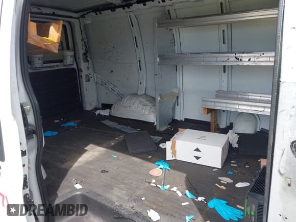 ✅ 2018 Chevrolet Express Cargo • VIN: 1GCWGAFG2J1194414 • Lot: 42780705. Listed on IAAI with 142,943 mi. Free auction sales archive from the USA and detailed vehicle history report at DreamBid. Image 8.