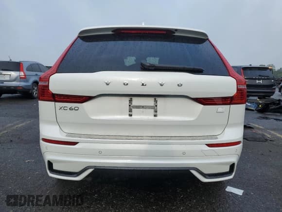 ✅ 2024 Volvo XC60 Plus Dark Theme • VIN: YV4H60DL4R1873955 • Lot: 58565375. Listed on Copart with 11,190 mi. Free auction sales archive from the USA and detailed vehicle history report at DreamBid. Image 6.