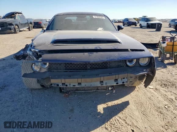 ✅ 2016 Dodge Challenger SRT 392 • VIN: 2C3CDZDJ6GH264245 • Lot: 91808585. Wystawiony na Copart z przebiegiem 95 841 mil. Bezpłatny archiwum sprzedaży aukcyjnych z USA i szczegółowy raport historii pojazdu na DreamBid. Zdjęcie 5.