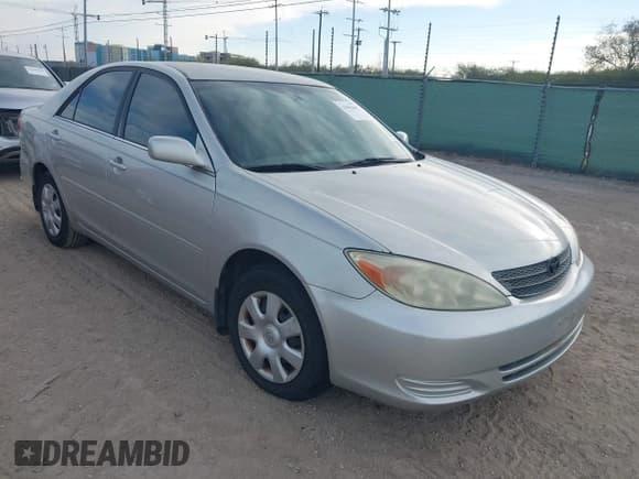 ✅ 2004 Toyota Camry LE • VIN: 4T1BE32KX4U808070 • Лот: 43841639. Опубликован ранее на IAAI с пробегом 194 823 миль. Бесплатный доступ к архиву аукционных продаж из США и подробный отчёт об истории автомобиля на DreamBid. Изображение 1.
