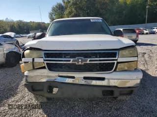 ✅ 2006 Chevrolet Silverado 1500 LT1 • VIN: 1GCEK19Z46Z153699 • Lot: 85931875. Wystawiony na Copart z przebiegiem 289 410 mil. Bezpłatny archiwum sprzedaży aukcyjnych z USA i szczegółowy raport historii pojazdu na DreamBid. Zdjęcie 5.
