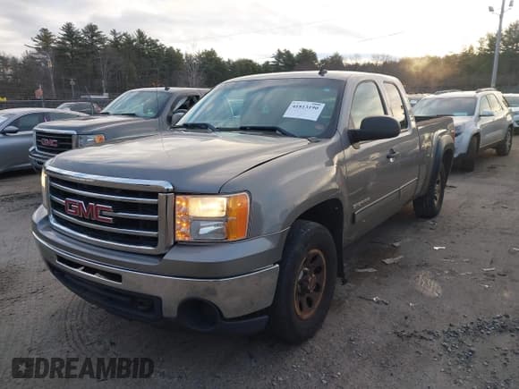 ✅ 2012 GMC Sierra 1500 SL • VIN: 1GTR2UEA0CZ180638 • Лот: 41813190. Опубликован ранее на IAAI с пробегом 196 386 миль. Бесплатный доступ к архиву аукционных продаж из США и подробный отчёт об истории автомобиля на DreamBid. Изображение 17.