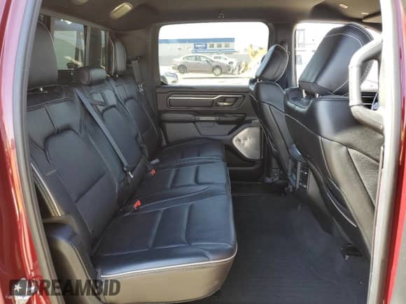 2019 Ram 1500 Limited z VIN 1C6SRFPT5KN652904, wystawiony jako Copart lot #74026914 z przebiegiem 71 853 mil mil oraz Szkoda całkowita • Salvage title. Historia ofert i sprzedaży dostępna na DreamBid. Obrazek 10.