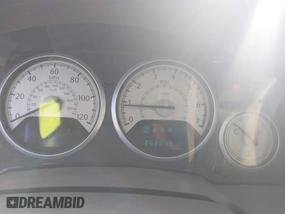 ✅ 2010 Chrysler Town & Country Limited • VIN: 2A4RR7DX6AR321958 • Lot: 43419767. Wystawiony na IAAI z przebiegiem 262 613 mil. Bezpłatny archiwum sprzedaży aukcyjnych z USA i szczegółowy raport historii pojazdu na DreamBid. Zdjęcie 7.