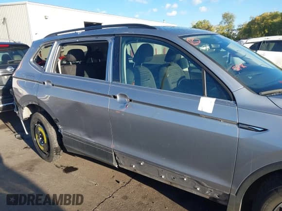 ✅ 2023 Volkswagen Tiguan S • VIN: 3VVRB7AX6PM128936 • Лот: 43429530. Опубликован ранее на IAAI с пробегом 51 069 миль. Бесплатный доступ к архиву аукционных продаж из США и подробный отчёт об истории автомобиля на DreamBid. Изображение 6.