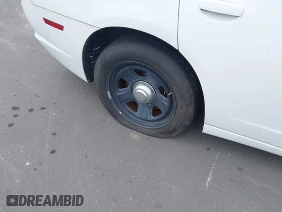 ✅ 2014 Dodge Charger Police • VIN: 2C3CDXAG5EH193629 • Lot: 43621911. Listed on IAAI with 117,446 mi. Free auction sales archive from the USA and detailed vehicle history report at DreamBid. Image 6.