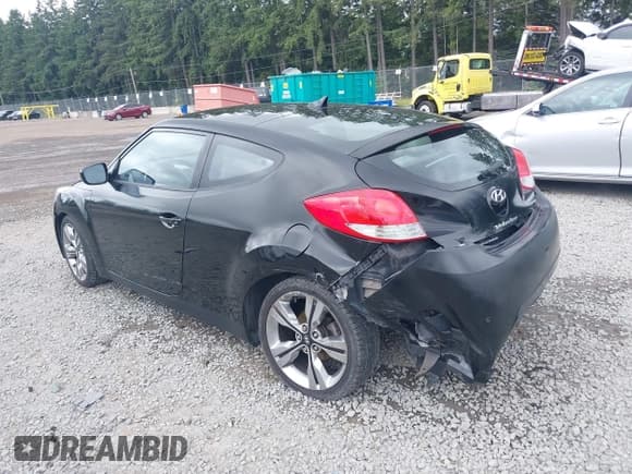 ✅ 2012 Hyundai Veloster w/Gray Int • VIN: KMHTC6AD4CU062034 • Lot: 42371790. Wystawiony na IAAI z przebiegiem 116 861 mil. Bezpłatny archiwum sprzedaży aukcyjnych z USA i szczegółowy raport historii pojazdu na DreamBid. Zdjęcie 3.