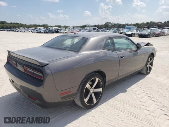 ✅ 2019 Dodge Challenger SXT • VIN: 2C3CDZAG9KH620558 • Lot: 52416733. Wystawiony na Copart z przebiegiem 91 548 mil. Bezpłatny archiwum sprzedaży aukcyjnych z USA i szczegółowy raport historii pojazdu na DreamBid. Zdjęcie 3.