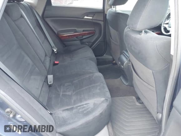 ✅ 2012 Honda Crosstour EX • VIN: 5J6TF1H33CL000569 • Lot: 42620554. Listed on IAAI with 199,810 mi. Free auction sales archive from the USA and detailed vehicle history report at DreamBid. Image 8.