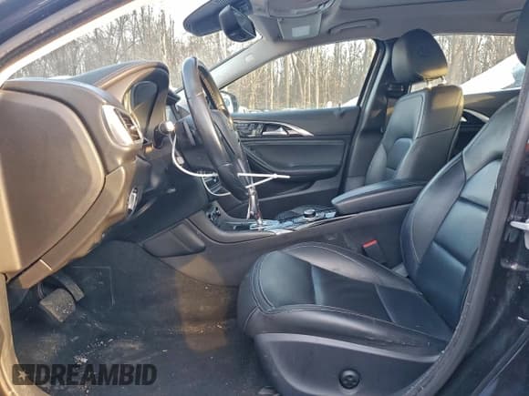 ✅ 2018 Infiniti QX30 Luxe • VIN: SJKCH5CRXJA041760 • Lot: 95331845. Listed on Copart with 107,111 mi. Free auction sales archive from the USA and detailed vehicle history report at DreamBid. Image 7.