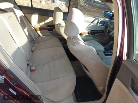 ✅ 2008 Honda Accord EX • VIN: JHMCP26718C078238 • Lot: 43822670. Wystawiony na IAAI z przebiegiem 248 527 mil. Bezpłatny archiwum sprzedaży aukcyjnych z USA i szczegółowy raport historii pojazdu na DreamBid. Zdjęcie 8.