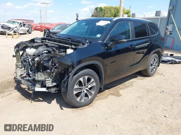 ✅ 2024 Toyota Highlander LE • VIN: 5TDKDRBH7RS540914 • Лот: 42552324. Опубликован ранее на IAAI с пробегом 20 487 миль. Бесплатный доступ к архиву аукционных продаж из США и подробный отчёт об истории автомобиля на DreamBid. Изображение 2.