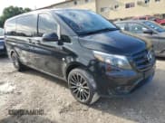 ✅ 2018 Mercedes-Benz Metris Passenger • VIN: WD4PG2EE1J3349457 • Lot: 54450403. Wystawiony na Copart z przebiegiem 89 236 mil. Bezpłatny archiwum sprzedaży aukcyjnych z USA i szczegółowy raport historii pojazdu na DreamBid. Zdjęcie 4.