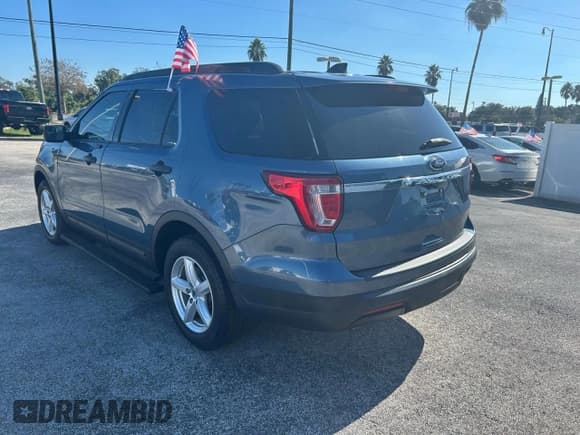✅ 2018 Ford Explorer • VIN: 1FM5K7B82JGB15778 • Лот: 93779165. Опубликован ранее на Copart с пробегом 56 297 миль. Бесплатный доступ к архиву аукционных продаж из США и подробный отчёт об истории автомобиля на DreamBid. Изображение 3.
