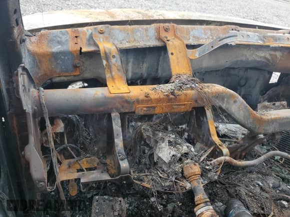 2005 Dodge Dakota SLT с VIN 1D7HE42K45S304962, выставлен на аукционе Copart как лот 69011065 с пробегом Не указан миль и На запчасти • Non repairable. История ставок и продаж доступна на DreamBid. Изображение 9.