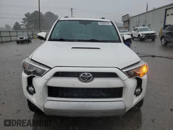 ✅ 2019 Toyota 4Runner SR5 • VIN: JTEBU5JR5K5632775 • Lot: 91600745. Listed on Copart with 71,054 mi. Free auction sales archive from the USA and detailed vehicle history report at DreamBid. Image 5.