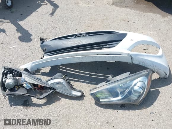 ✅ 2016 Hyundai Genesis Coupe Ultimate • VIN: KMHHU6KJ3GU132491 • Lot: 43395523. Wystawiony na IAAI z przebiegiem 74 543 mil. Bezpłatny archiwum sprzedaży aukcyjnych z USA i szczegółowy raport historii pojazdu na DreamBid. Zdjęcie 12.