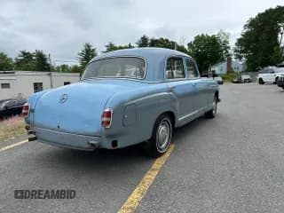 ✅ 1959 Mercedes-Benz 220 • VIN: A1800108513254 • Lot: 59271165. Wystawiony na Copart z przebiegiem 8 085 mil. Bezpłatny archiwum sprzedaży aukcyjnych z USA i szczegółowy raport historii pojazdu na DreamBid. Zdjęcie 3.
