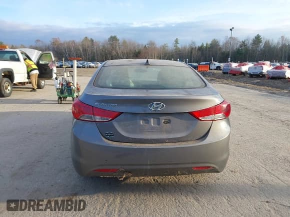 ✅ 2011 Hyundai Elantra GLS • VIN: 5NPDH4AE3BH055270 • Lot: 43751108. Listed on IAAI with 161,683 mi. Free auction sales archive from the USA and detailed vehicle history report at DreamBid. Image 15.