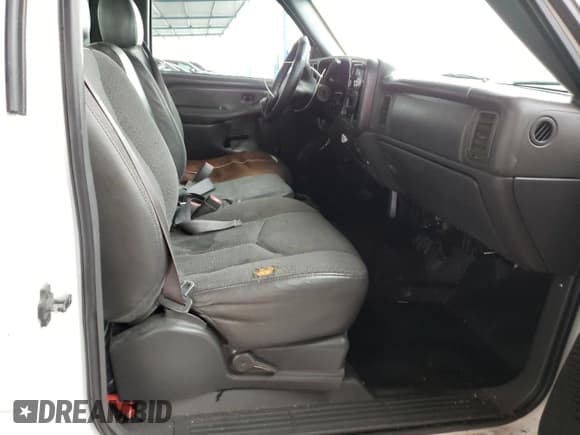 ✅ 2003 Chevrolet Silverado 2500 Work Truck • VIN: 1GCGC24U53Z261302 • Лот: 82182565. Опубликован ранее на Copart с пробегом 330 846 миль. Бесплатный доступ к архиву аукционных продаж из США и подробный отчёт об истории автомобиля на DreamBid. Изображение 10.